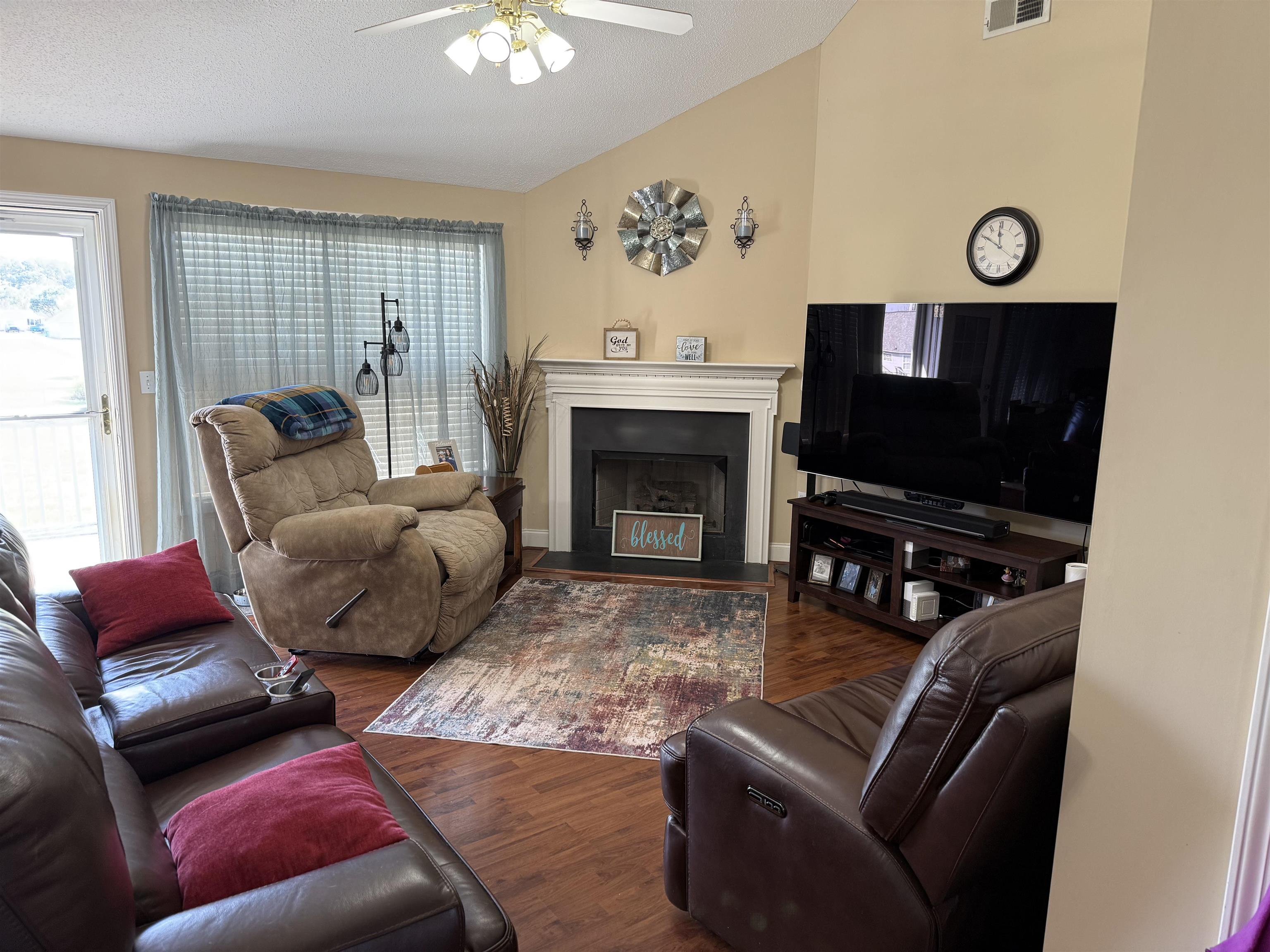 115 Cabin Creek Road Gaffney, SC 29341 - Photo 8 of 17 Gas logs