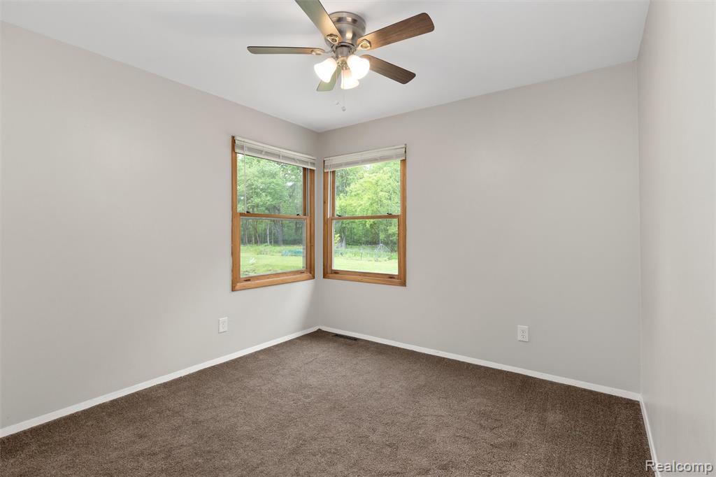 5490 Granger Road Oxford, MI 48371 - Photo 15 of 47 Gallery Image 15