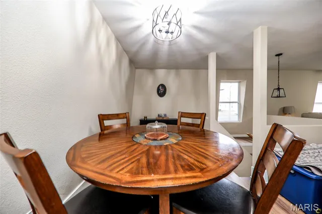 $184,500 | 413 Greenwood Place, Collinsville, IL 62234