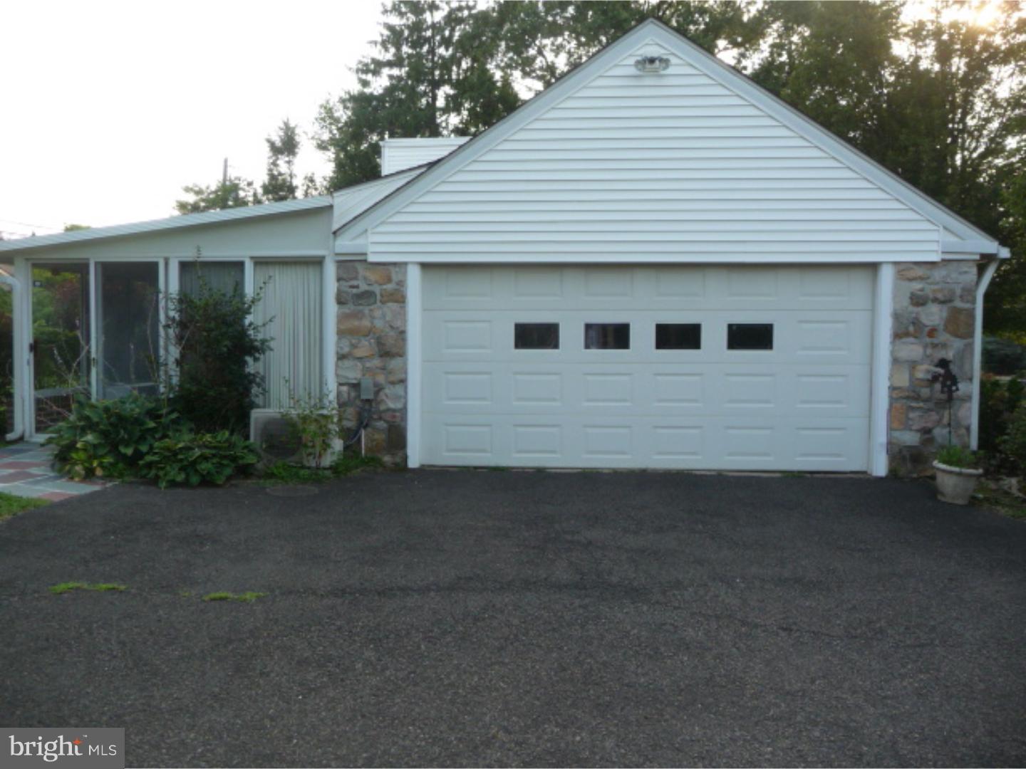2129 Winthrop Road Huntingdon Valley, PA 19006 - Photo 23 of 25 Garage