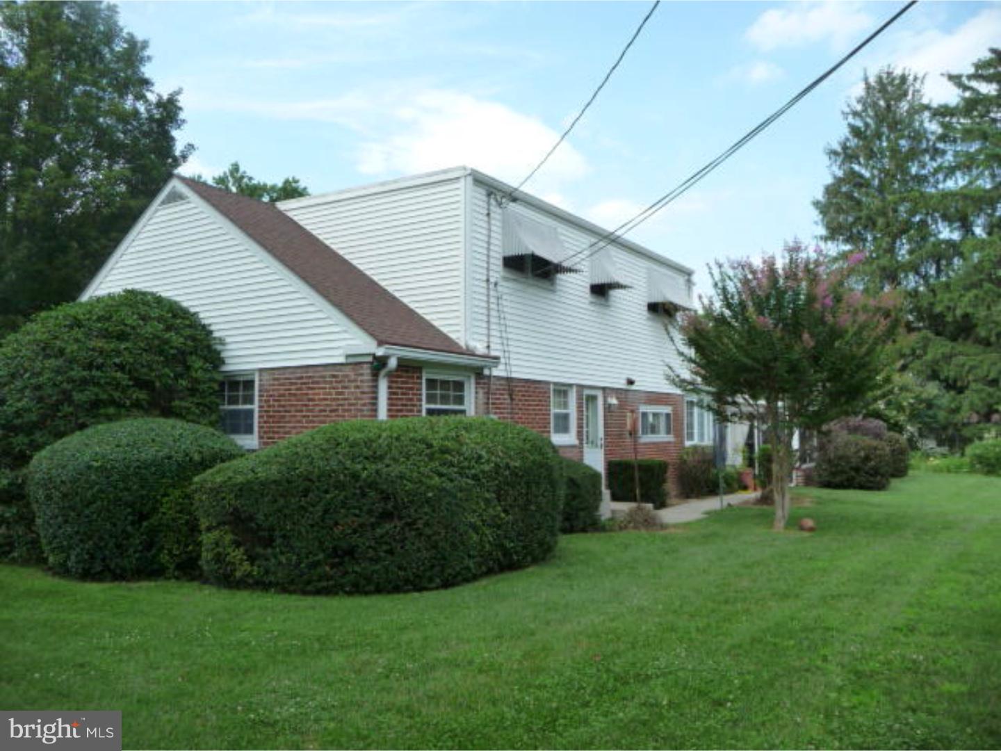 2129 Winthrop Road Huntingdon Valley, PA 19006 - Photo 8 of 25 Exterior Back