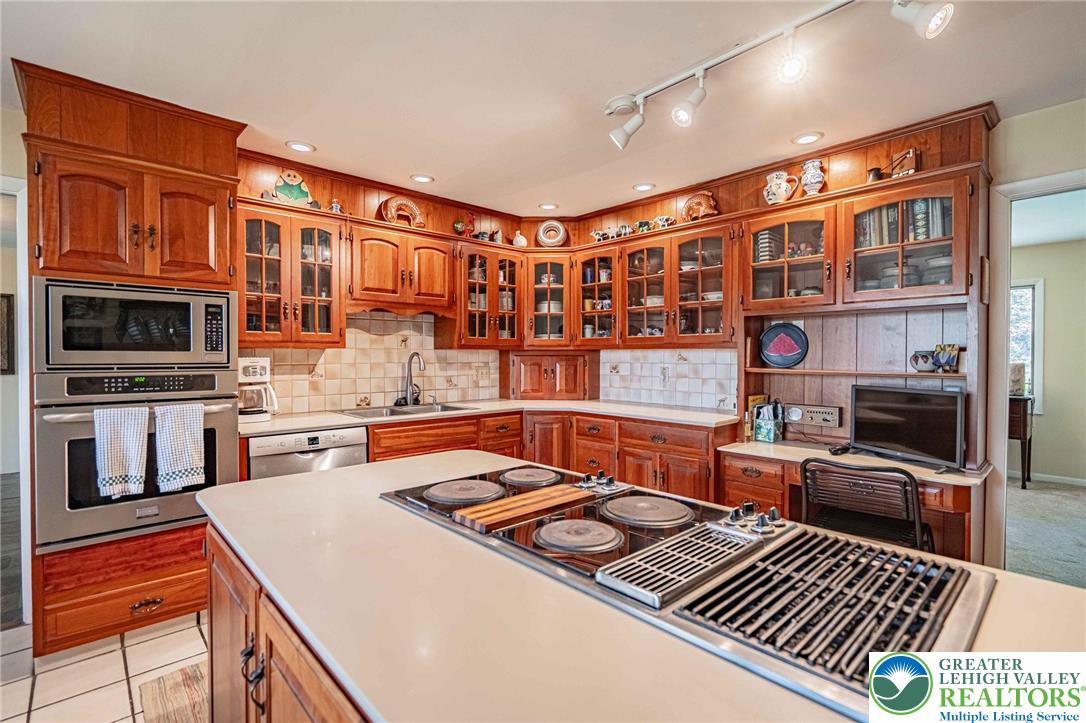 270 Bierys Bridge Road Bethlehem, PA 18017 - Photo 34 of 87
