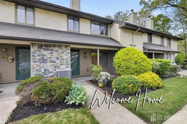 $614,999 | 241 Hampshire Drive, Plainsboro, NJ 08536