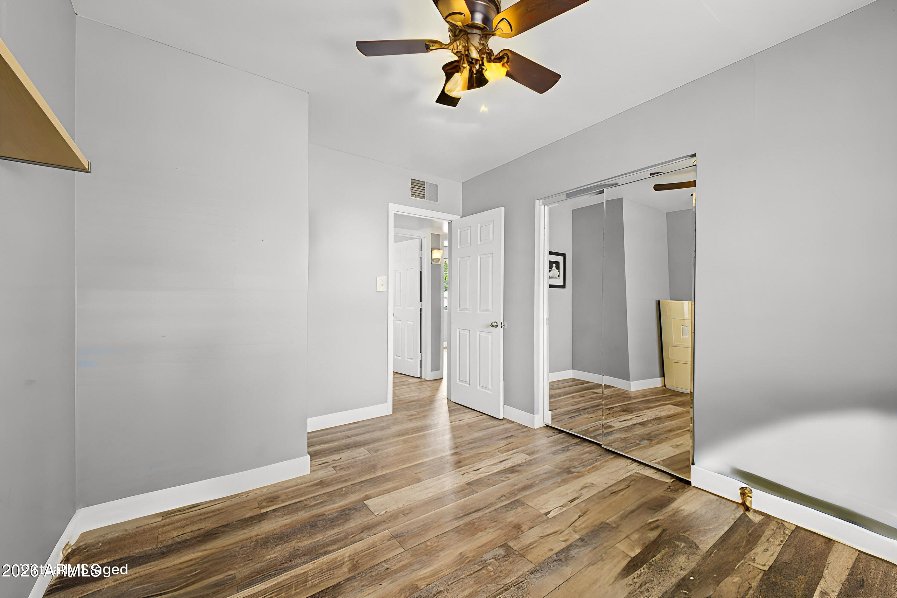 2037 West State Avenue Phoenix, AZ 85021 - Photo 7 of 27