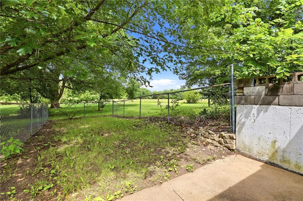 1641 Northwest 100th Road Kingsville, MO 64061 - Photo 43 of 63