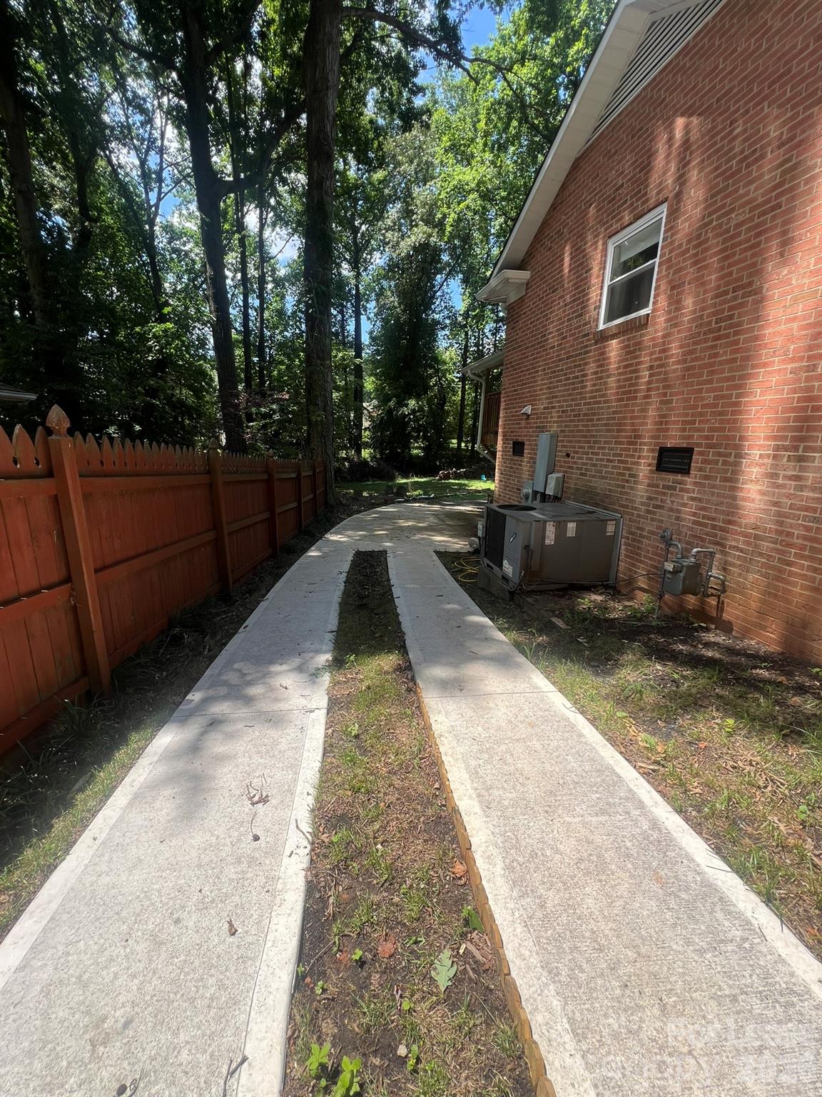 1117 Mineral Springs Road Charlotte, NC 28262 - Photo 2 of 9
