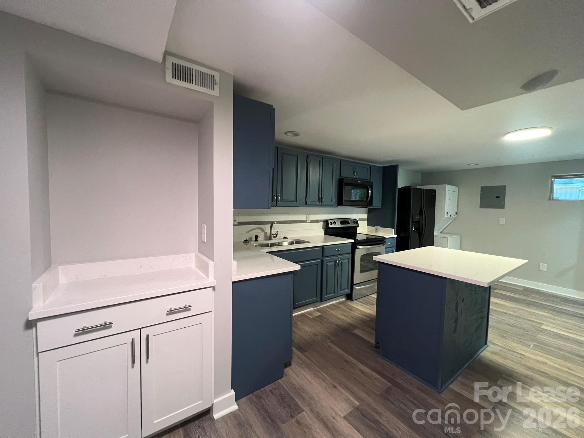 1117 Mineral Springs Road Charlotte, NC 28262 - Photo 3 of 9