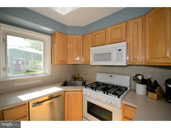 16 Woodbine Road Havertown, PA 19083 - Photo 7 of 20 Kitchen