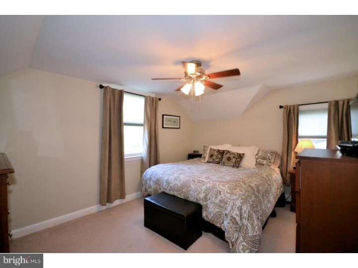 16 Woodbine Road Havertown, PA 19083 - Photo 8 of 20 Bedroom - Main