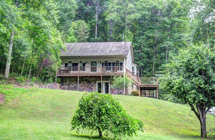 3322 Cranmore Cove Road Dayton, TN 37321 - Photo 1 of 28 1-3322 cranmore front1