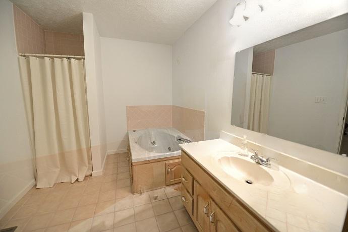 3322 Cranmore Cove Road Dayton, TN 37321 - Photo 11 of 28 7.1-3322 cranmore cove master bath
