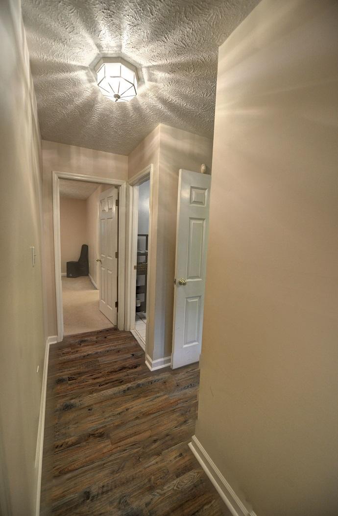 3322 Cranmore Cove Road Dayton, TN 37321 - Photo 14 of 28 8-3322 cranmore cove hallway