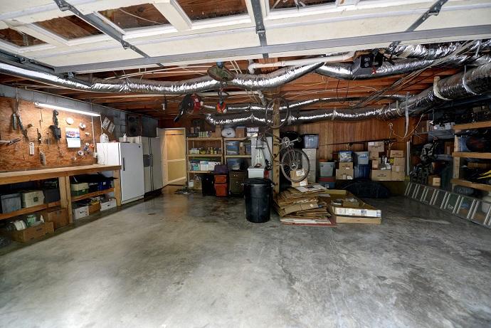 3322 Cranmore Cove Road Dayton, TN 37321 - Photo 27 of 28 15-3322 cranmore garage