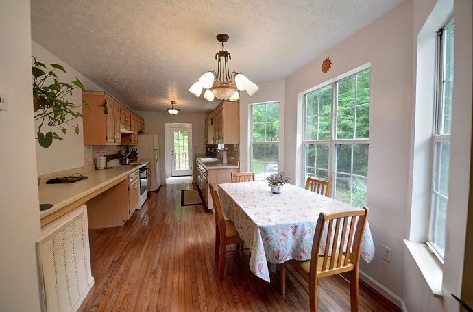 3322 Cranmore Cove Road Dayton, TN 37321 - Photo 6 of 28 5.1-3322 cranmore cove kitchen 2