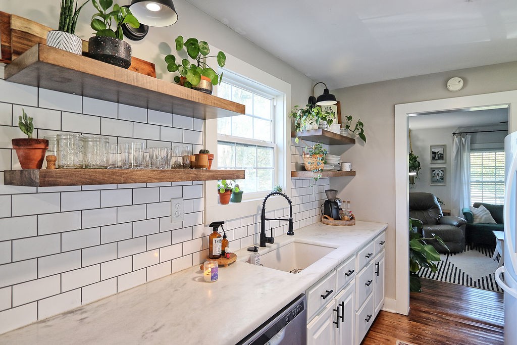 435 Canaan Road Columbia, TN 38401 - Photo 11 of 27 a kitchen with a sink and a window