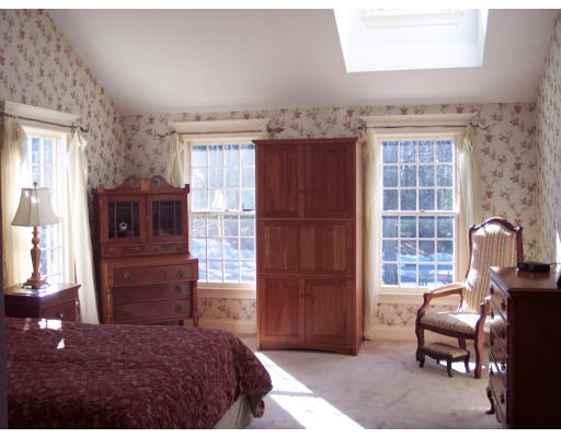 6 Barbara Road Hopkinton, MA 01748 - Photo 12 of 24 Gallery Image 12