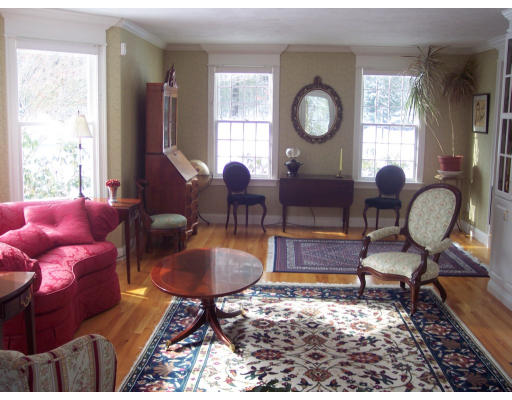 6 Barbara Road Hopkinton, MA 01748 - Photo 10 of 24 Gallery Image 10