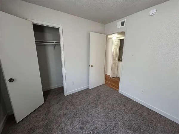 $800 | 1535 Pine Ridge Drive, Unit C, College Station, TX 77840