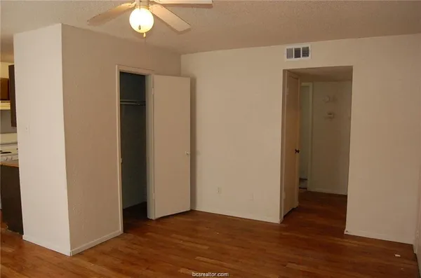 $800 | 1535 Pine Ridge Drive, Unit C, College Station, TX 77840