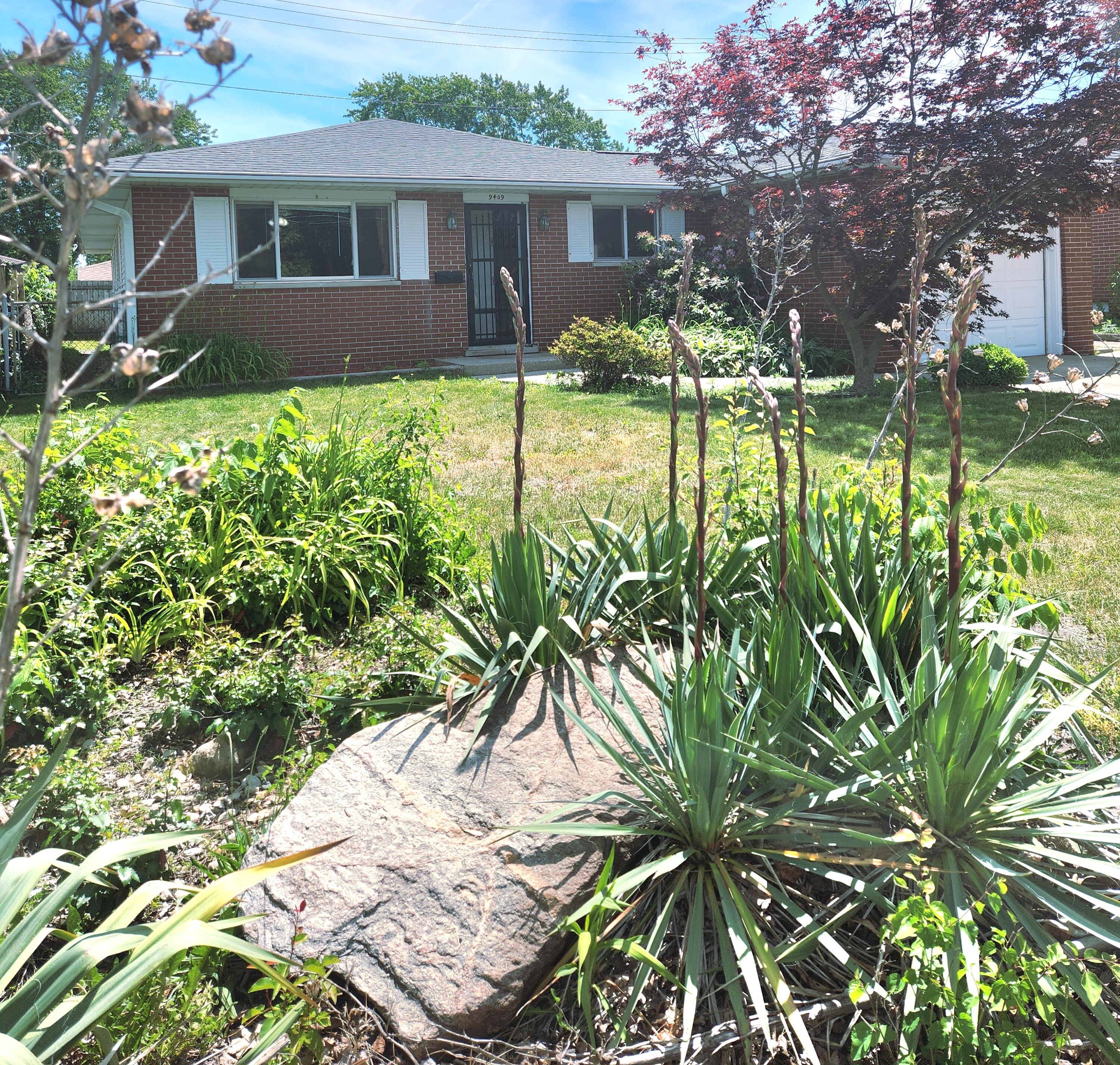 9409 5th Street Highland, IN 46322 - Photo 3 of 37 3000x2853