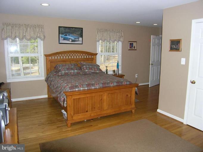10010 Ellis Road Manassas, VA 20111 - Photo 12 of 26 Bedroom #3