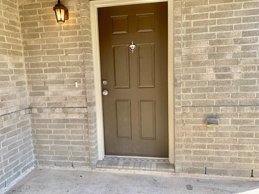 2902 Beacon Grove Street Spring, TX 77389 - Photo 4 of 22 a view of door