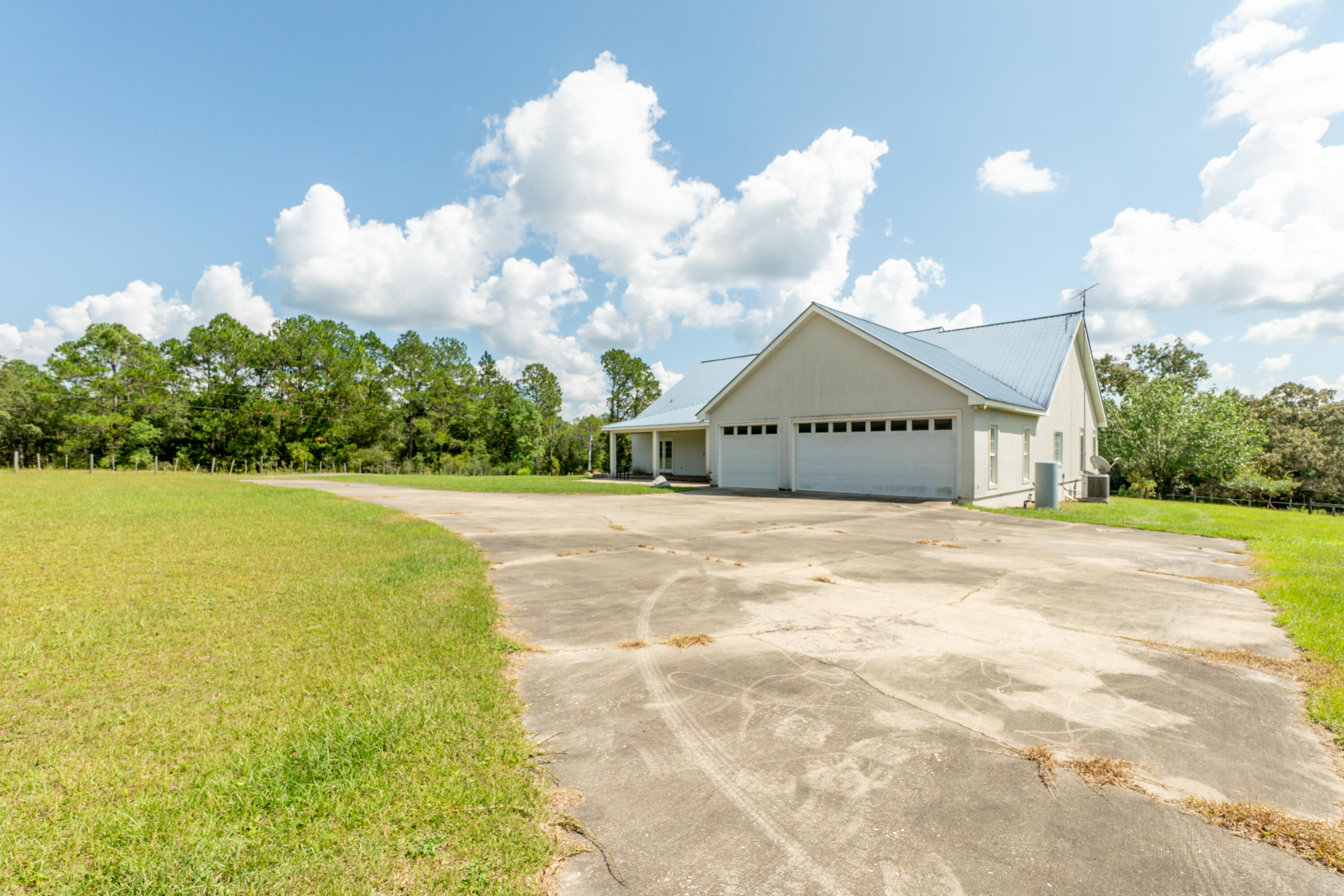 1557 Ingle Road DeFuniak Springs, FL 32433 - Photo 40 of 86 ingle rd camera-38