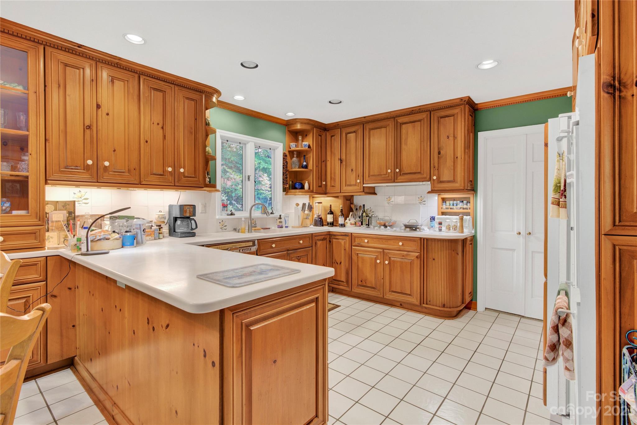 3608 Table Rock Road Charlotte, NC 28226 - Photo 11 of 16 Gallery Image 11