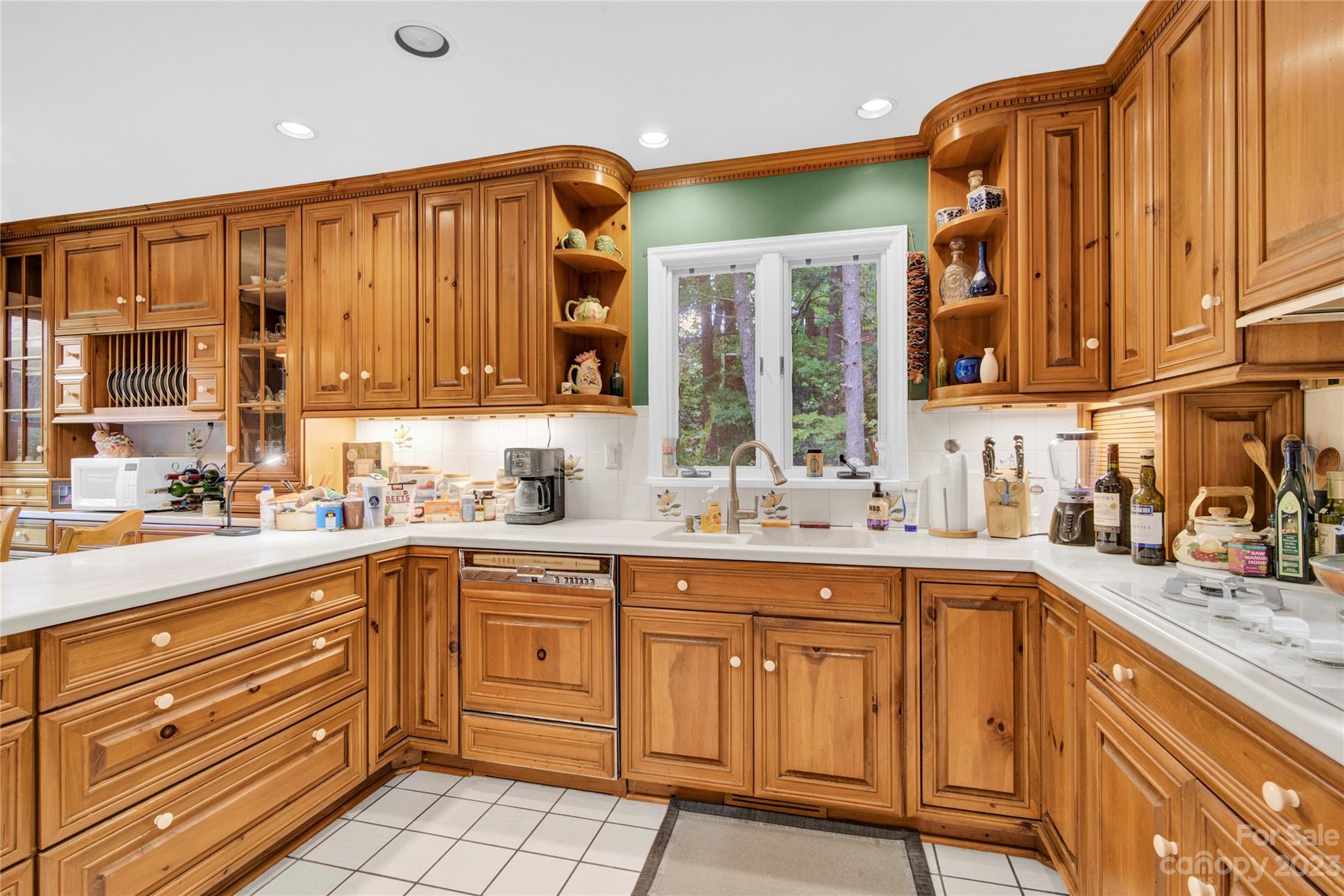 3608 Table Rock Road Charlotte, NC 28226 - Photo 10 of 16 Gallery Image 10
