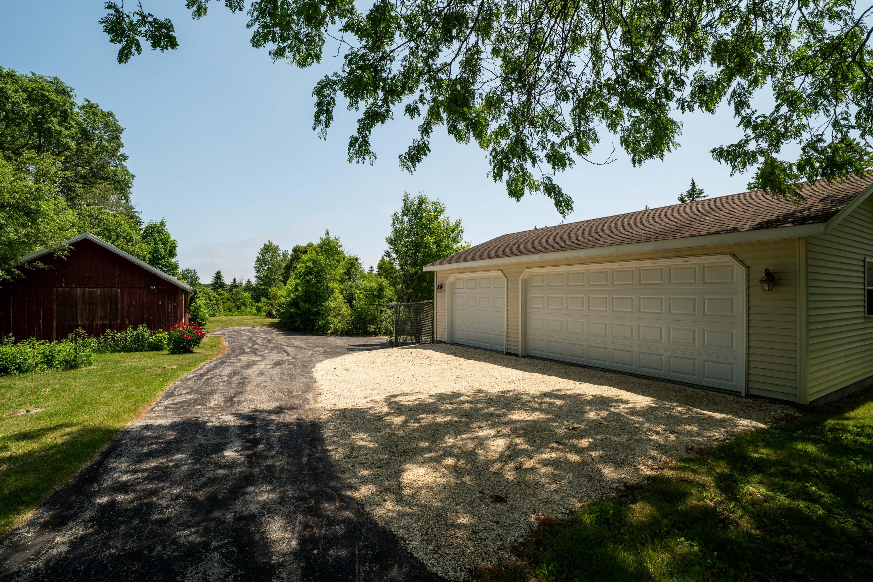628 North Port Washington Road Grafton, WI 53024 - Photo 39 of 47 Garage