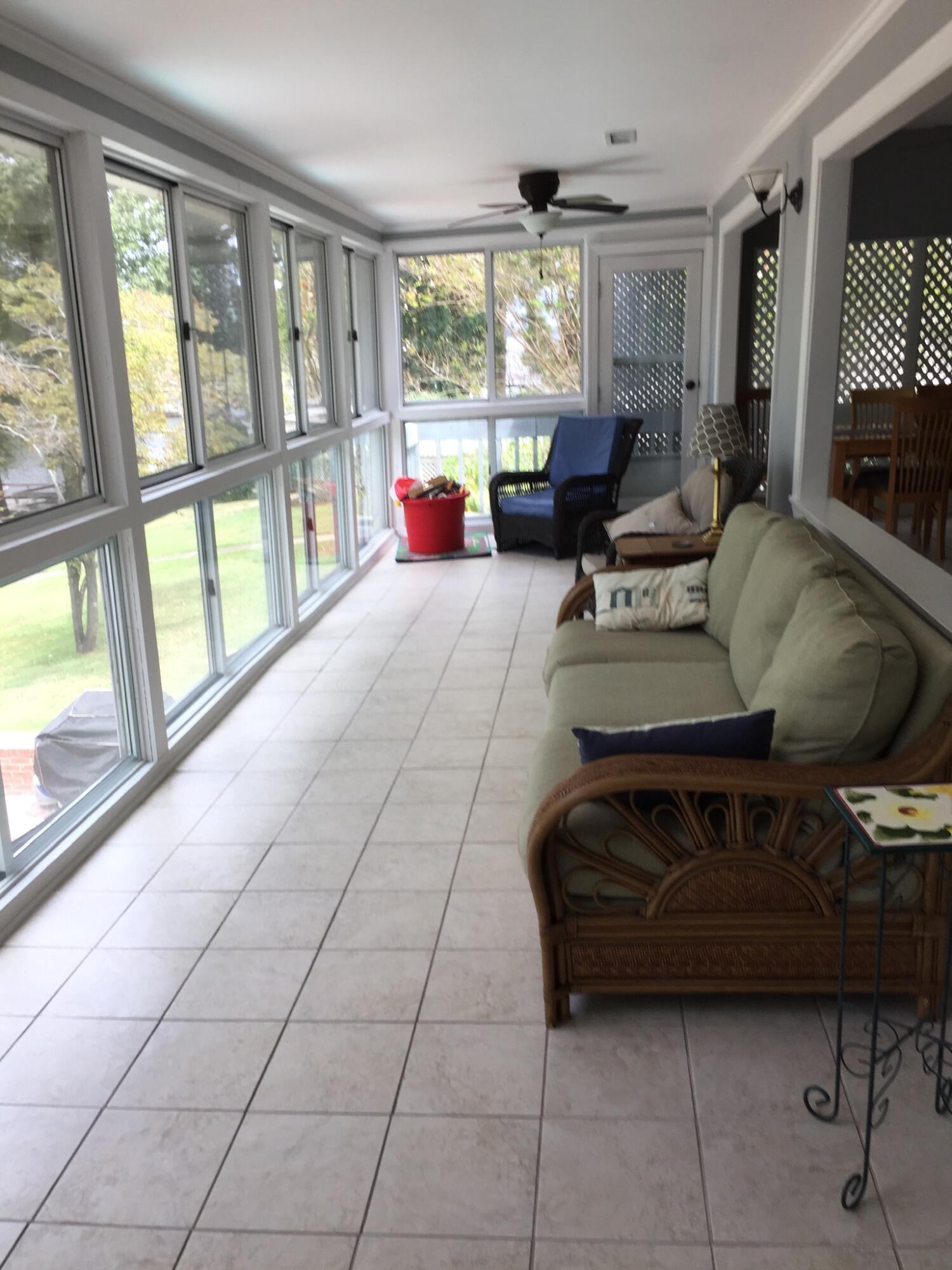 304 Broad River Drive Santee, SC 29142 - Photo 9 of 15 DF2D09C5-AE6F-4355-A8F1-C9F35E9226F7