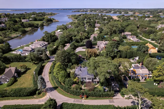 $160,000 | 12 Huntington Lane, Water Mill, NY 11976