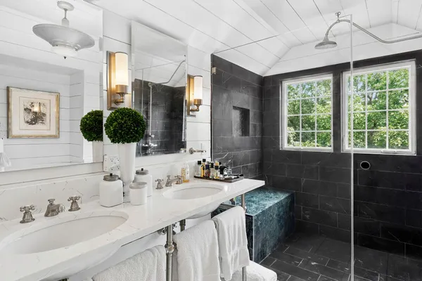 $160,000 | 12 Huntington Lane, Water Mill, NY 11976