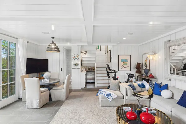 $160,000 | 12 Huntington Lane, Water Mill, NY 11976