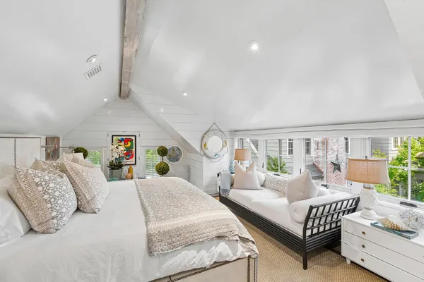 $160,000 | 12 Huntington Lane, Water Mill, NY 11976