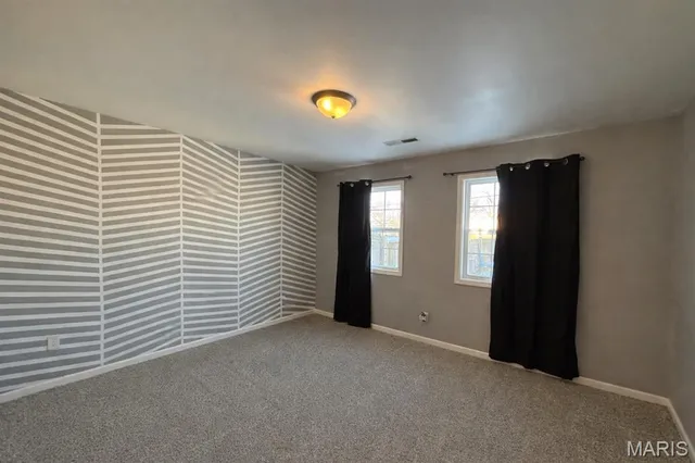 $261,000 | 115 Stone Rdg Drive, Hannibal, MO 63401