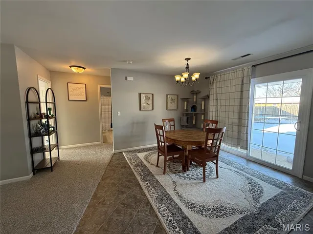 $261,000 | 115 Stone Rdg Drive, Hannibal, MO 63401