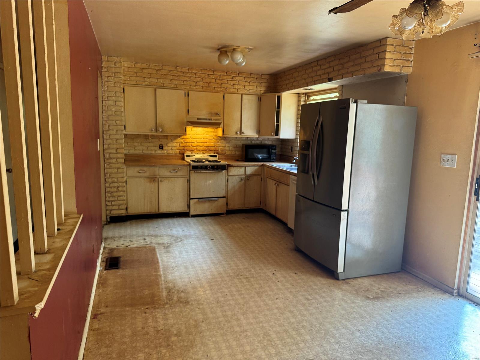 27 Laura Drive St. Peters, MO 63376 - Photo 5 of 20