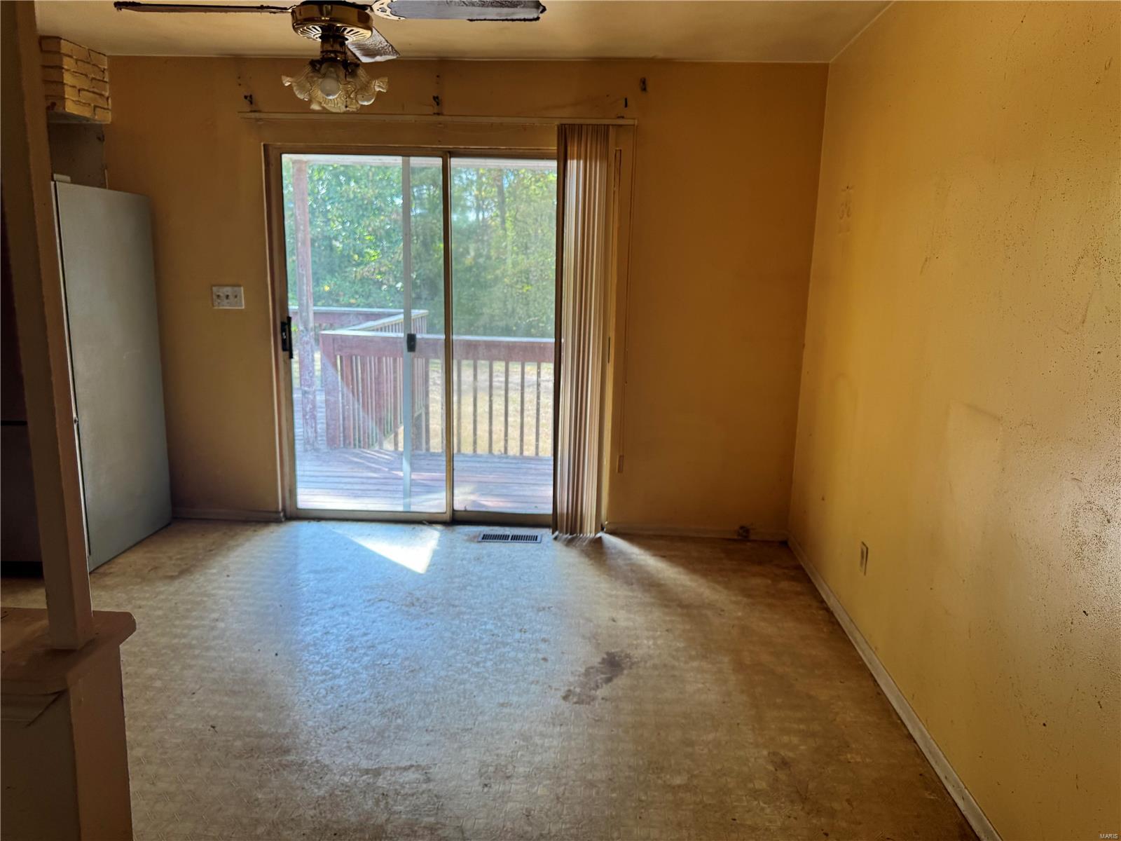 27 Laura Drive St. Peters, MO 63376 - Photo 6 of 20