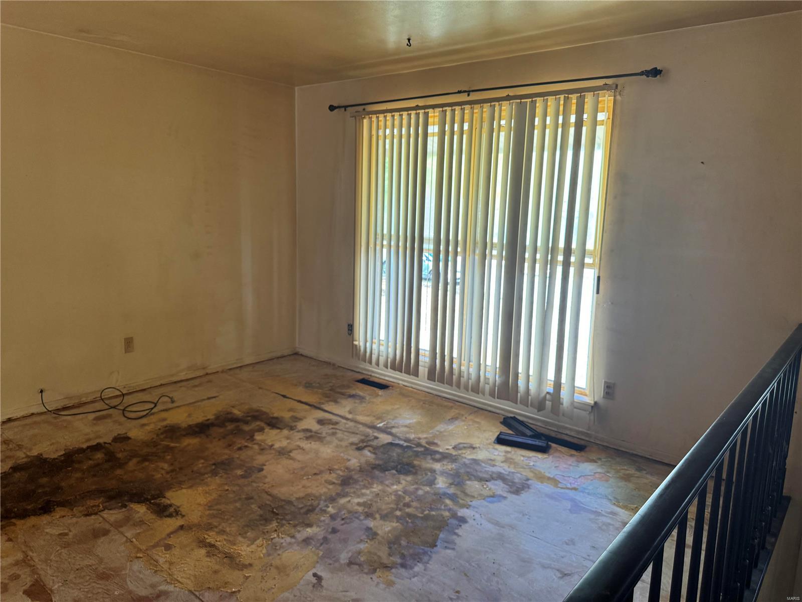 27 Laura Drive St. Peters, MO 63376 - Photo 8 of 20