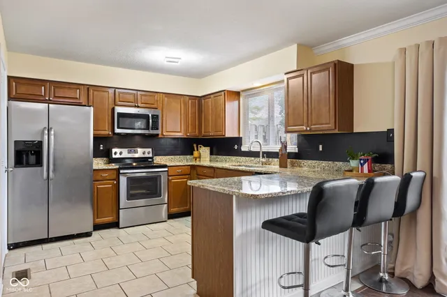 $200,000 | 7628 Vintage Court, Lawrence, IN 46226