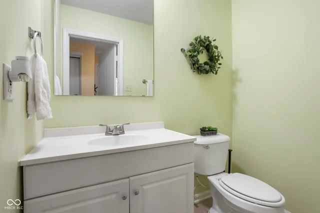 $200,000 | 7628 Vintage Court, Lawrence, IN 46226