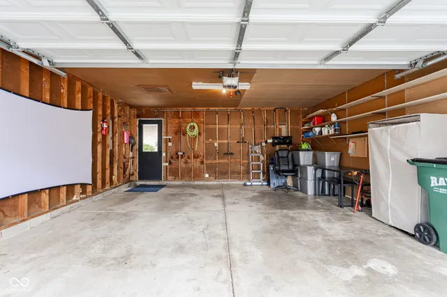 $200,000 | 7628 Vintage Court, Lawrence, IN 46226