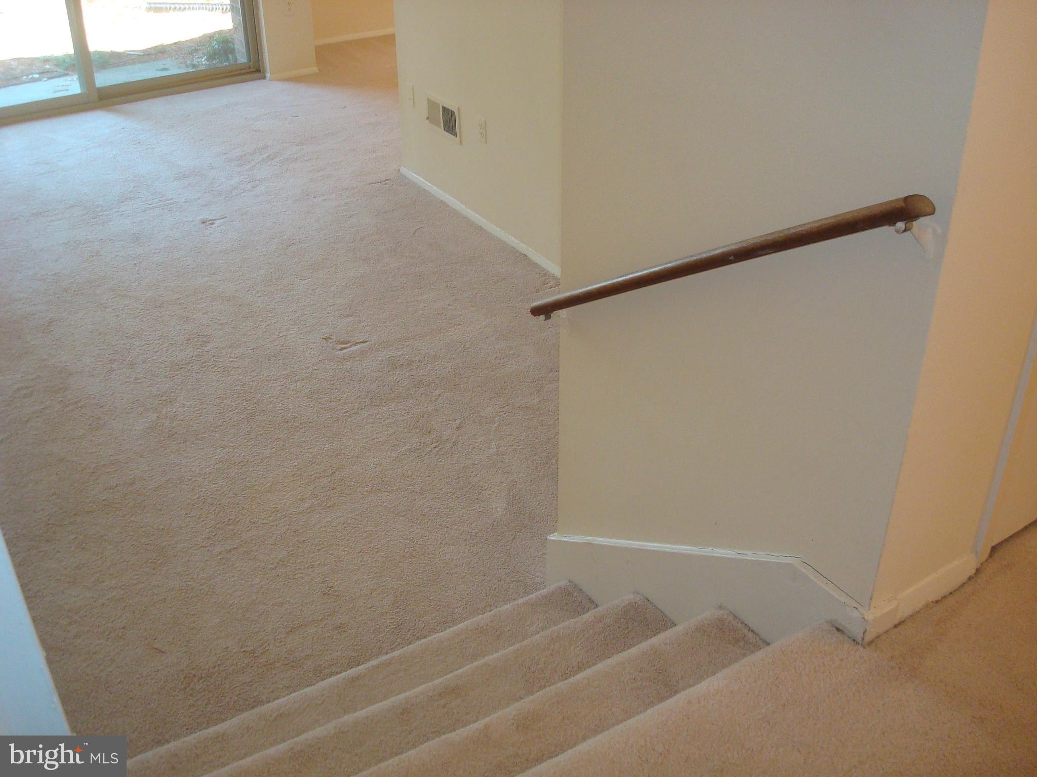 18612 Walkers Choice Road, Unit 2 Gaithersburg, MD 20886 - Photo 3 of 26 Soaring ceilings in the living room!