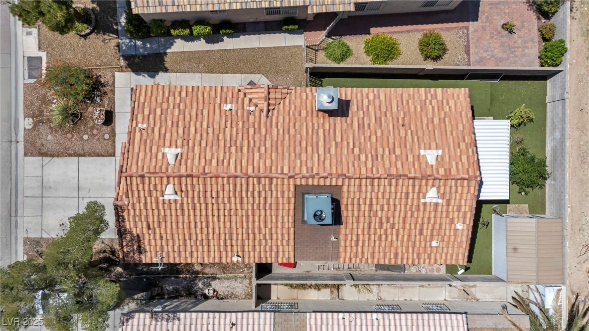 2165 St Paul Way Las Vegas, NV 89104 - Photo 39 of 45 Drone / aerial view