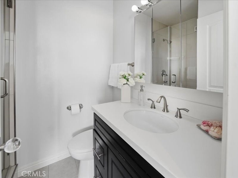 9735 Vía Roma Burbank, CA 91504 - Photo 23 of 36