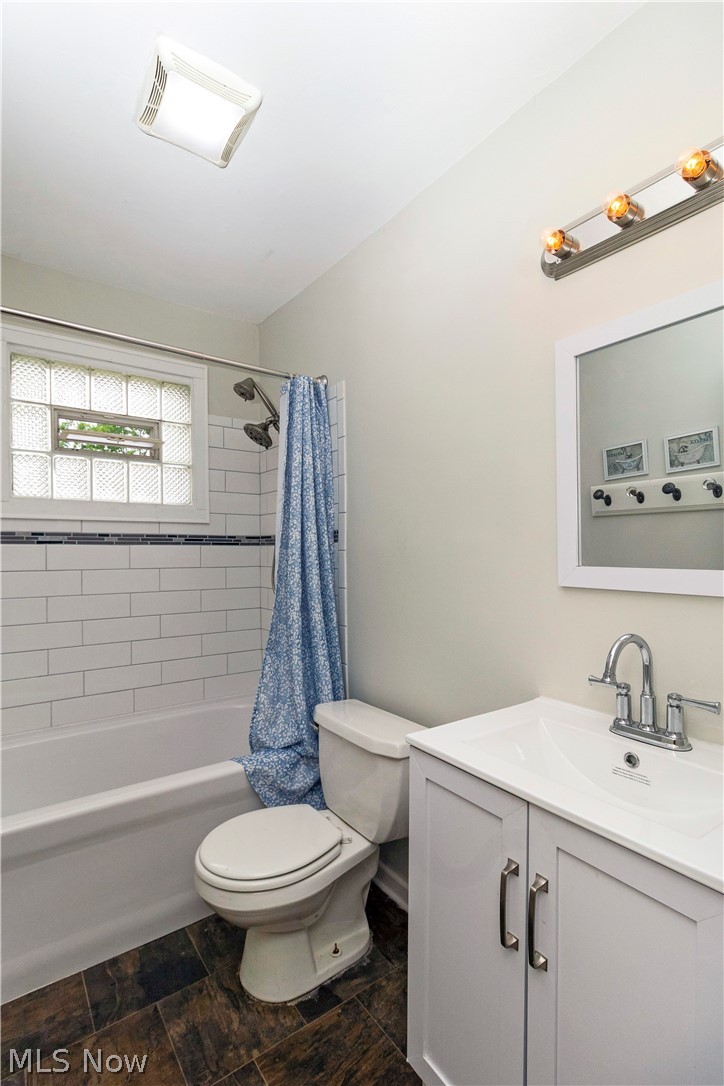 24025 Knickerbocker Road Bay Village, OH 44140 - Photo 13 of 23