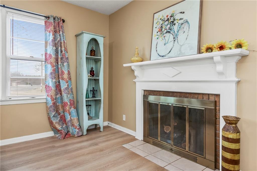 8513 Blue Ridge Boulevard Kansas City, MO 64138 - Photo 3 of 14