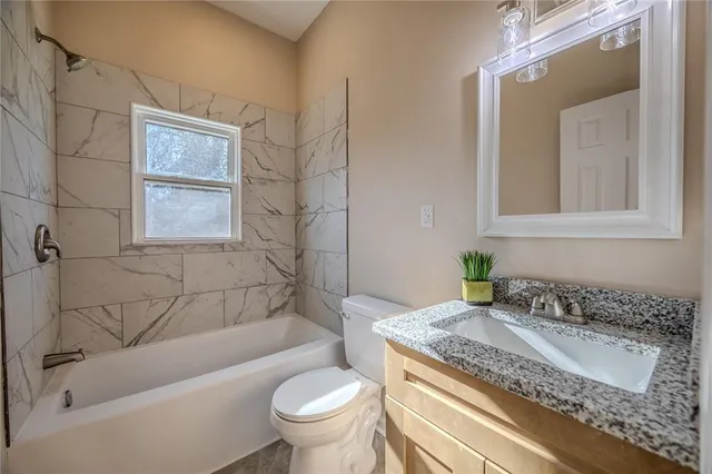 $199,200 | 308 19th Street, Lexington, MO 64067