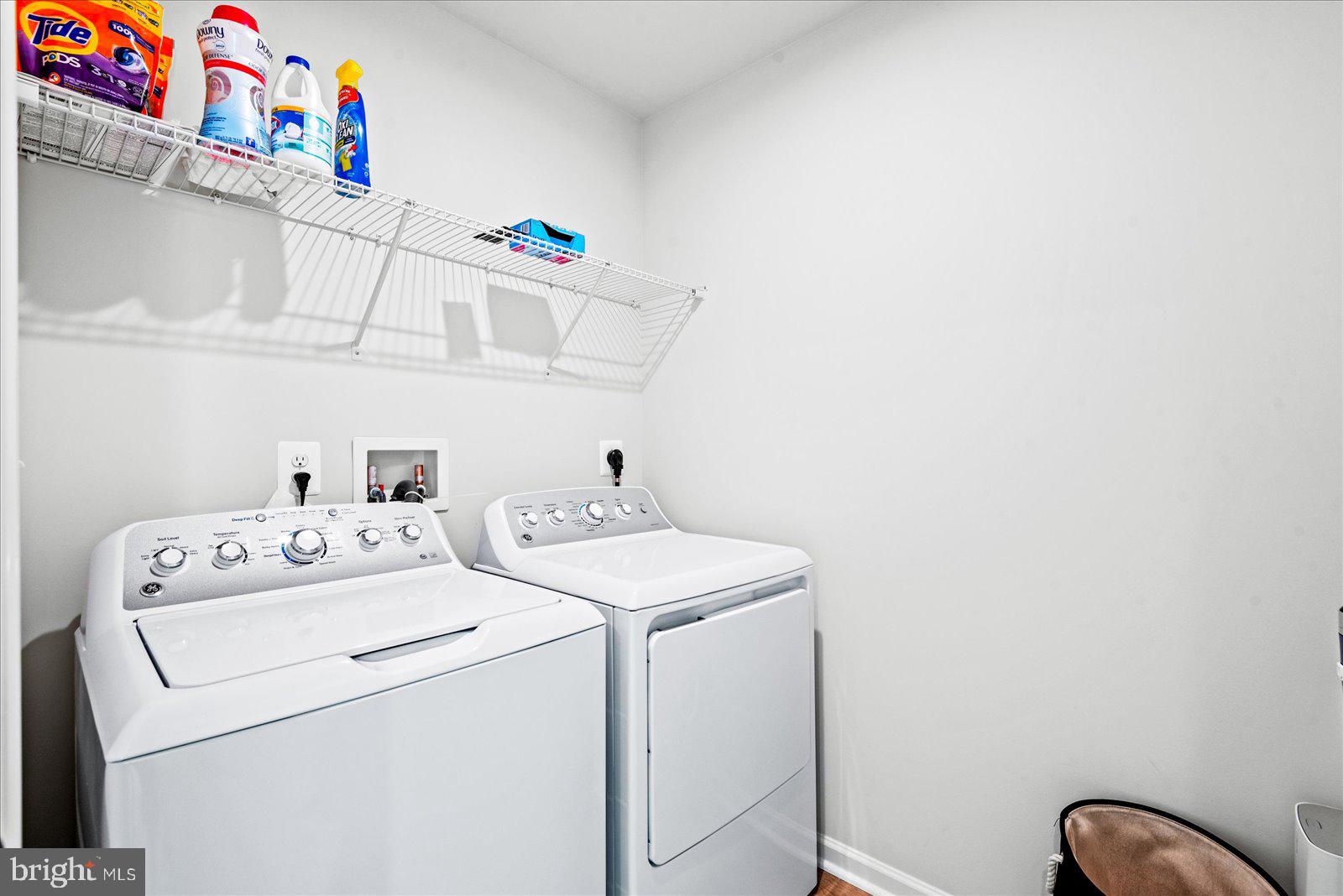 2633 High Point Drive Culpeper, VA 22701 - Photo 25 of 34 a utility room with dryer and washer